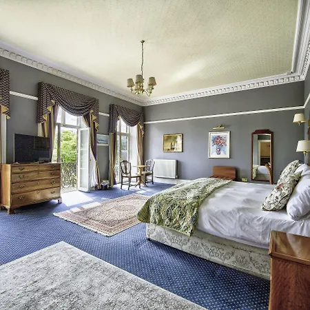 The فندق سكرابورو